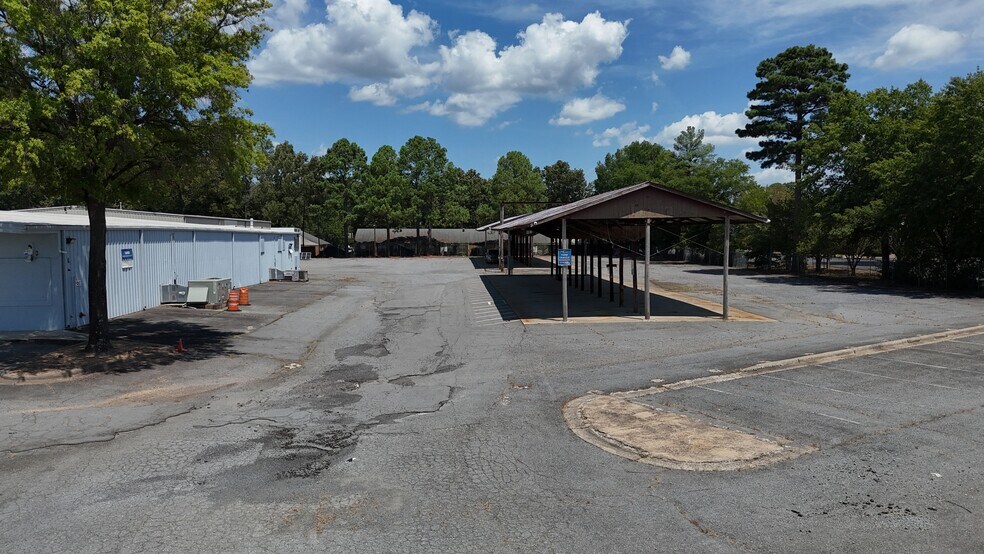 More Photos Of 9110 Interstate 30, Little Rock Warehouse For Lease