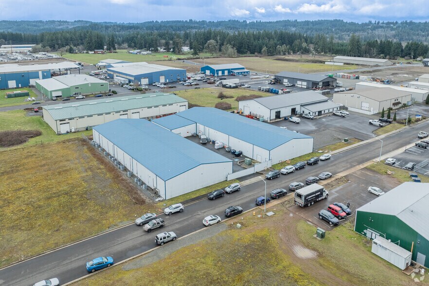 More Photos Of 1040 NW Noble Dr, Estacada Manufacturing For Sale