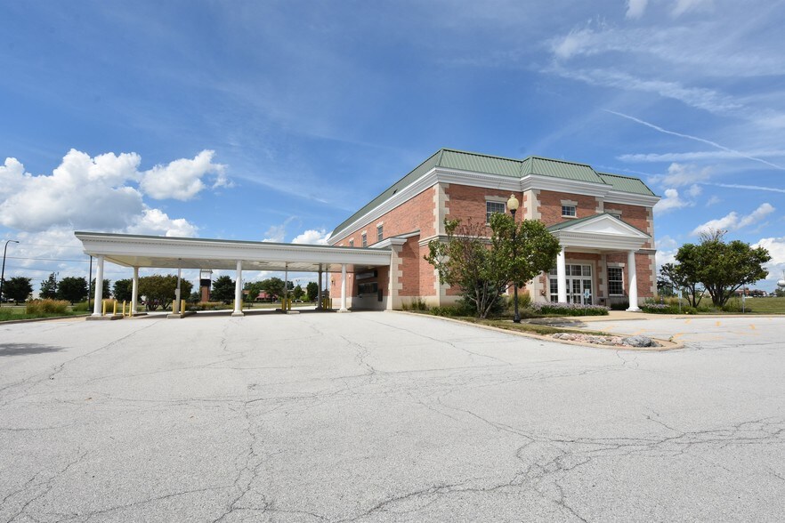 More Photos Of 9697 191st St, Mokena Office For Lease