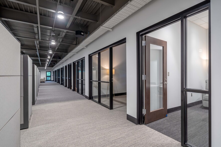 More Photos Of 1460 Northbank Pky, Tuscaloosa Office For Lease