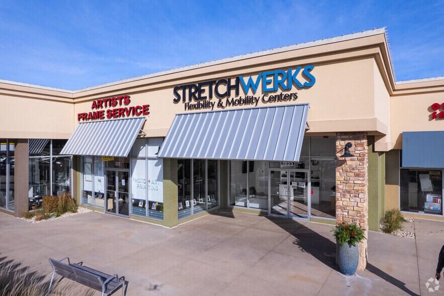 More Photos Of 113-295 Skokie Valley Rd, Highland Park Unknown For Lease