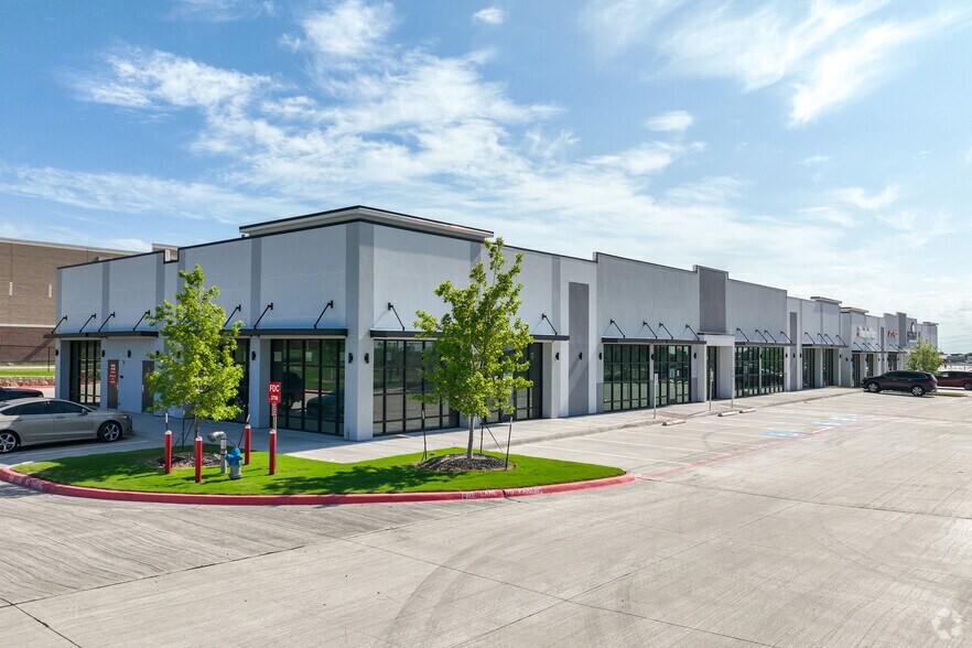 More Photos Of 3700-3750 McKinney Ranch Pky, McKinney Storefront For Lease