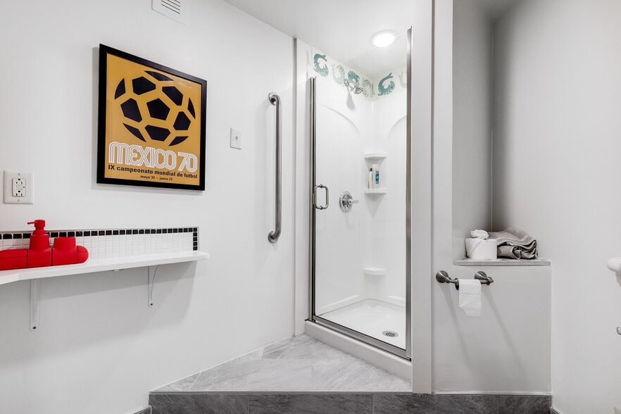 More Photos Of 215 W Clay St, Richmond Office Residential For Sale