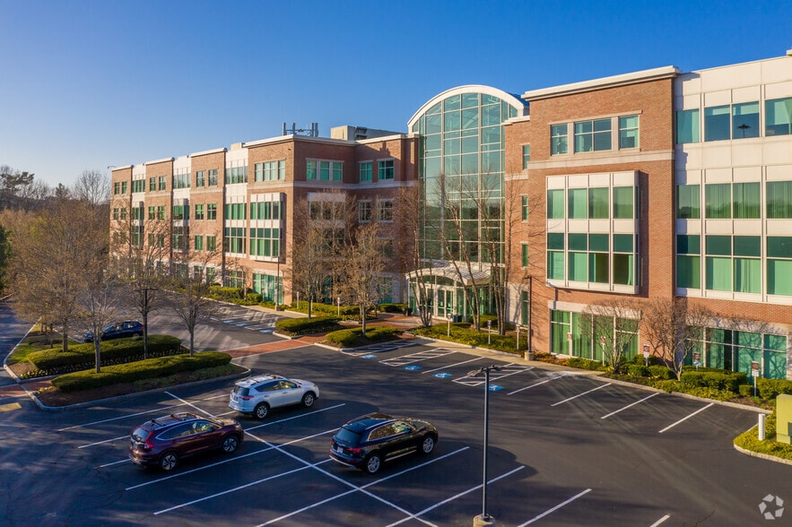 275 Grove St, Newton, MA 02466 Coworking Space