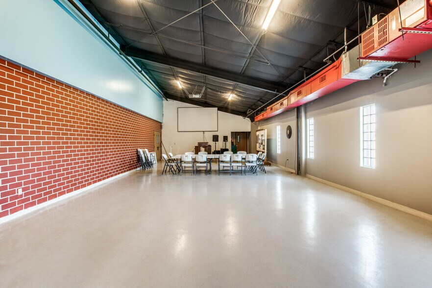 3434 S Collins St, Arlington, TX 76014 Skating Rink For Sale