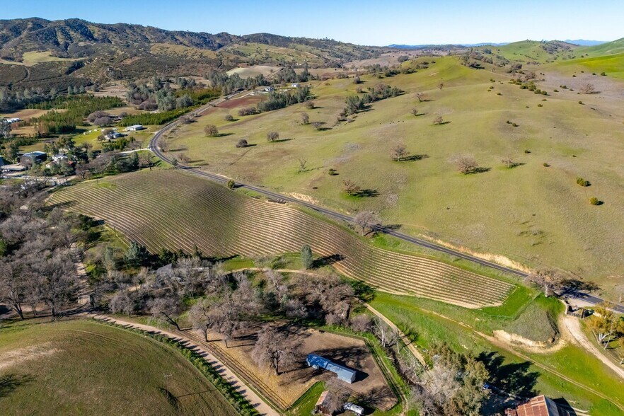 More Photos Of 535 Calf Canyon Hwy, Creston Winery Vineyard For Sale