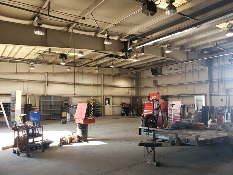 More Photos Of 838 S Main St, Pleasant Grove Warehouse For Sale