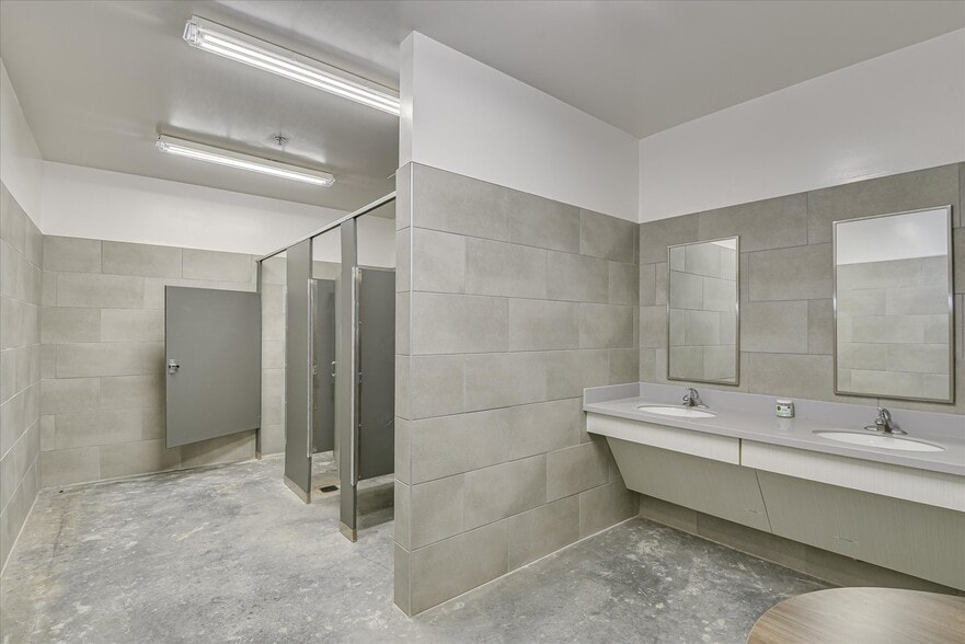 More Photos Of 111 Railroad Ave, North Augusta Apartments For Sale