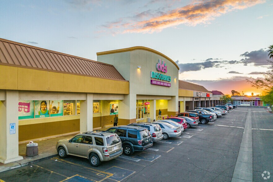 More Photos Of Thomas Rd @ SWC Thomas Rd. & 51st Ave., Phoenix Unknown For Lease