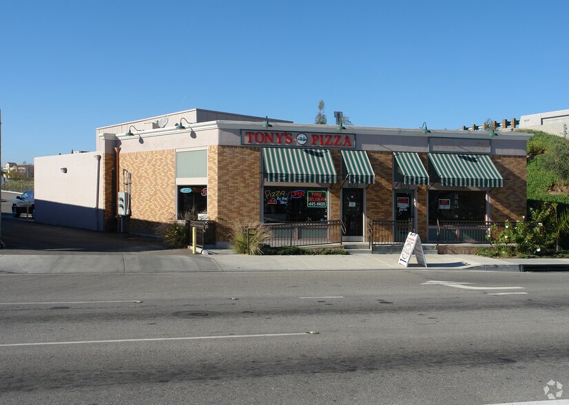 Primary Photo Of 31-33 N Lewis Rd, Camarillo Freestanding For Lease