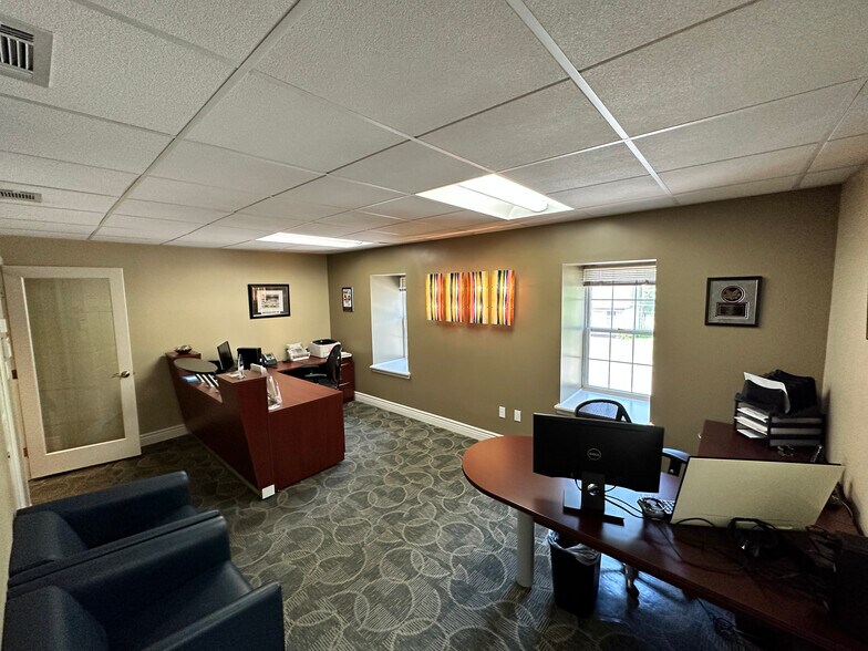 More Photos Of 1106 Ohio River Blvd, Sewickley Office For Sale