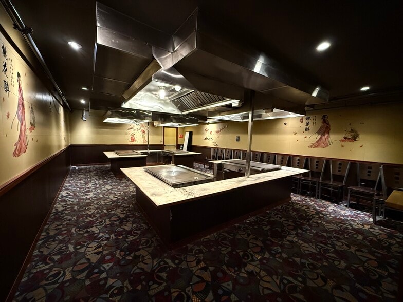 More Photos Of 121 Depot St, Milford Restaurant For Sale
