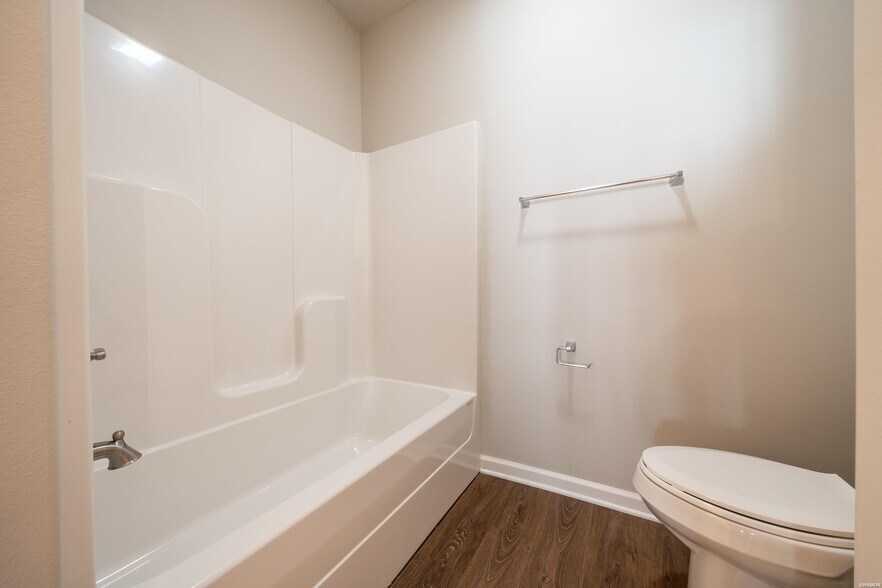 More Photos Of 102 & 106 Cheyenne St, Hot Springs National Park Apartments For Sale