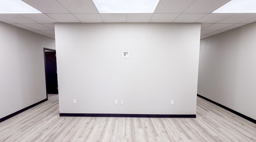 More Photos Of 5713 W County 135 rd, Midland Warehouse For Lease
