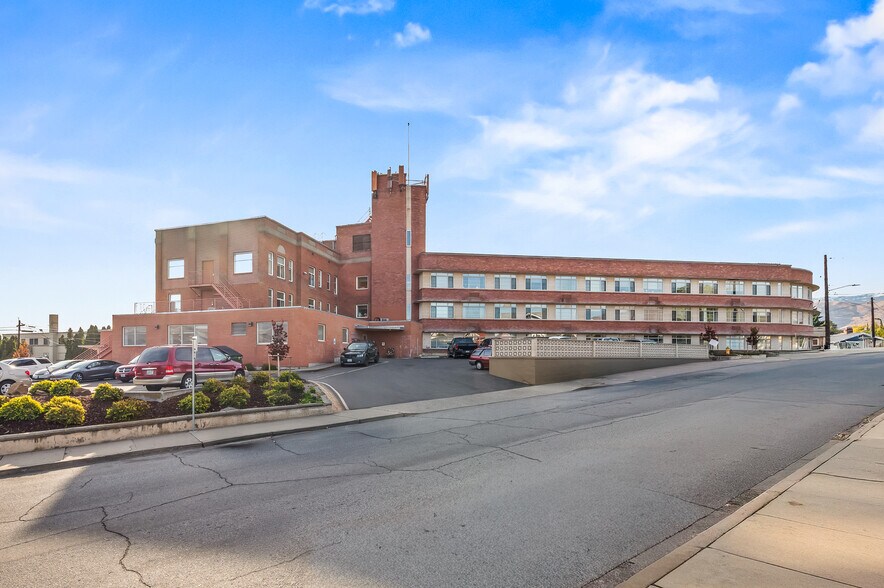 More Photos Of 300 S Okanogan Ave, Wenatchee Office For Sale