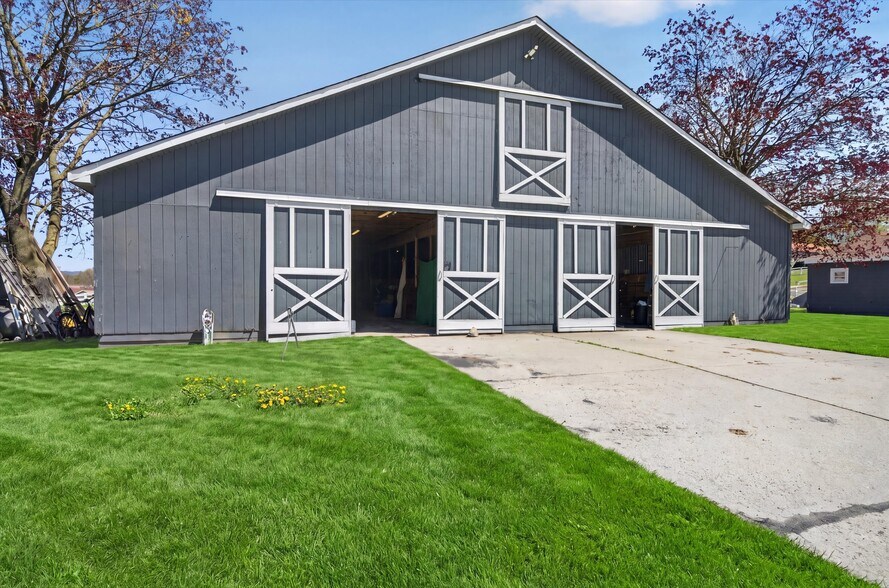 More Photos Of 261 Bullville Rd, Montgomery Horse Stables For Sale