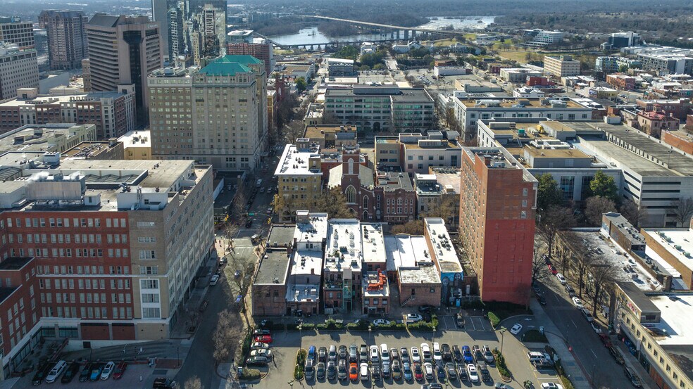 More Photos Of 424 E Grace St, Richmond Bank For Lease