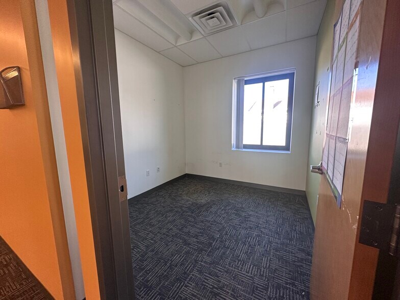 More Photos Of 6 Garden St, Danvers Service For Lease