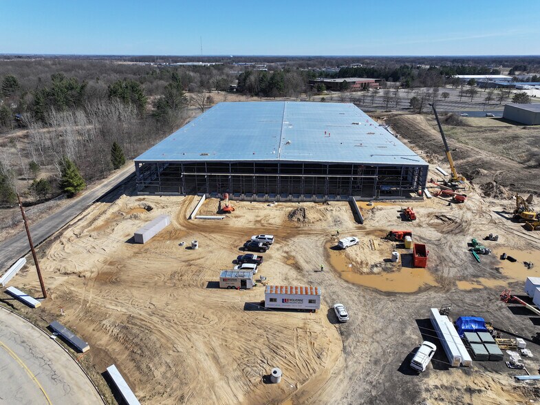 Primary Photo Of 5177 Corporate Woods Dr, Kalamazoo Distribution For Lease
