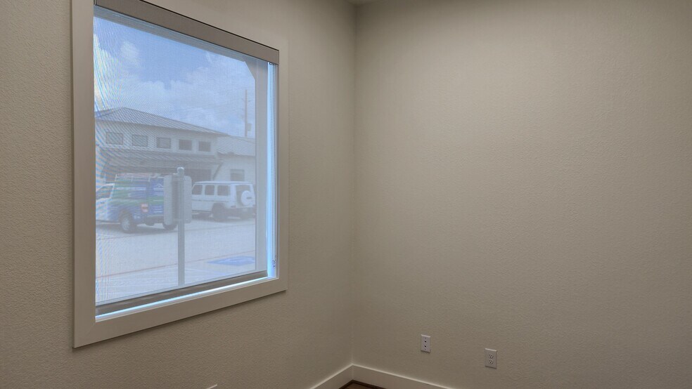 More Photos Of 16702 House Hahl Rd, Cypress Medical For Lease