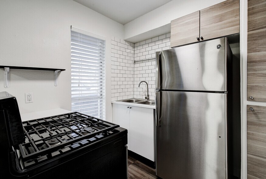More Photos Of 4111 Avenue A, Austin Apartments For Sale