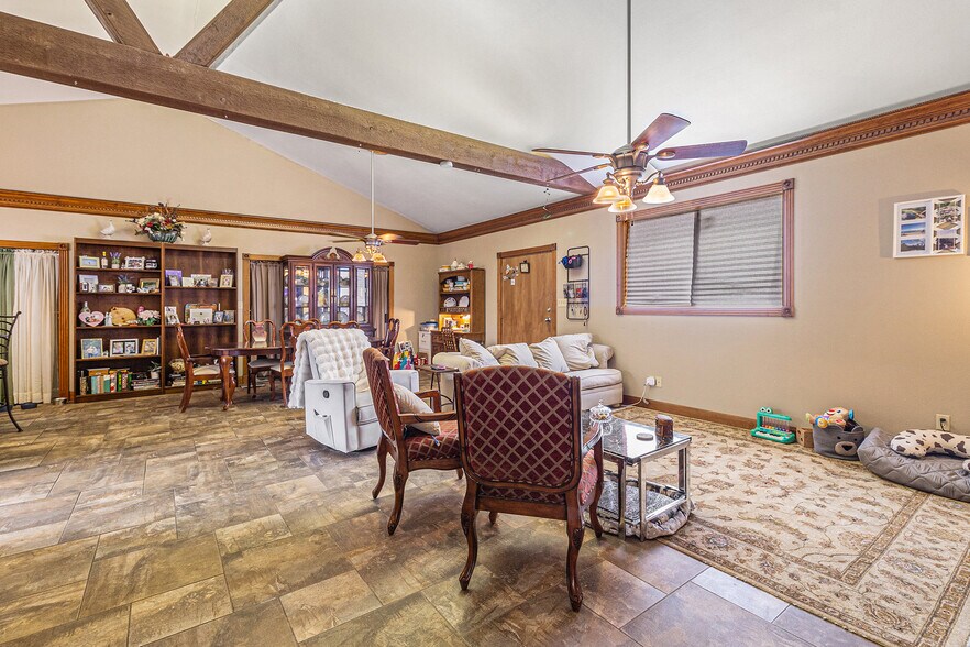 More Photos Of 1454 Oday Rd, Pearland Light Manufacturing For Sale