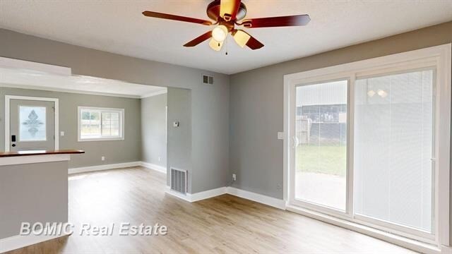 More Photos Of 9010 Dixie Hwy, Birch Run Warehouse For Lease