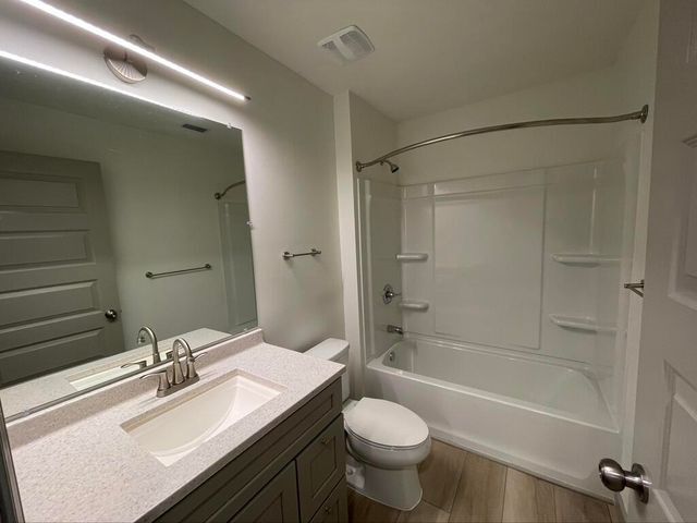 More Photos Of 507 Amos St, Crestview Apartments For Sale