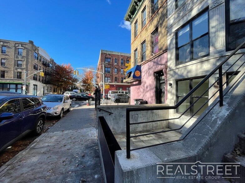 More Photos Of 1625 Union St, Brooklyn Medical For Lease