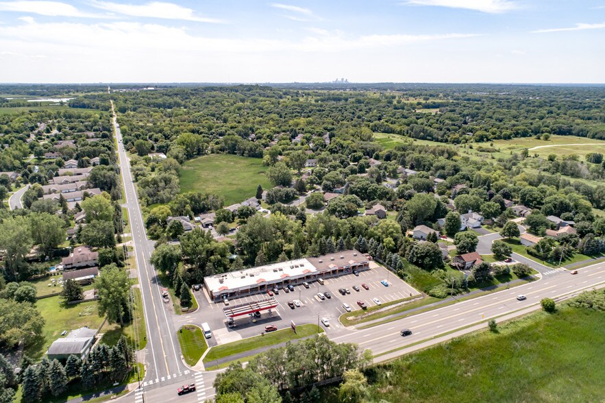 More Photos Of 5910-5936 Lexington Ave N, Shoreview Freestanding For Sale