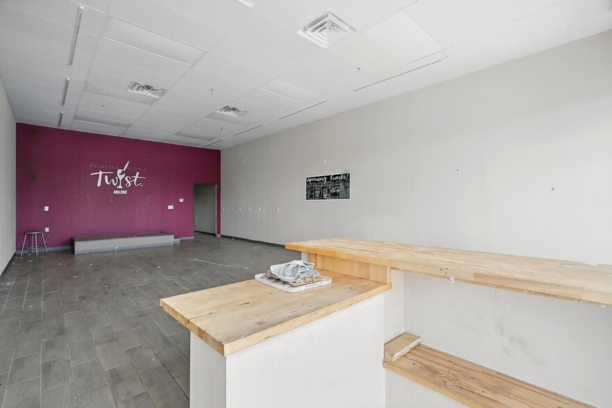 More Photos Of 4102 Buffalo Gap Rd, Abilene Unknown For Lease