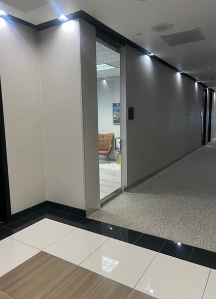 More Photos Of 5220 Spring Valley Rd, Dallas Office For Lease