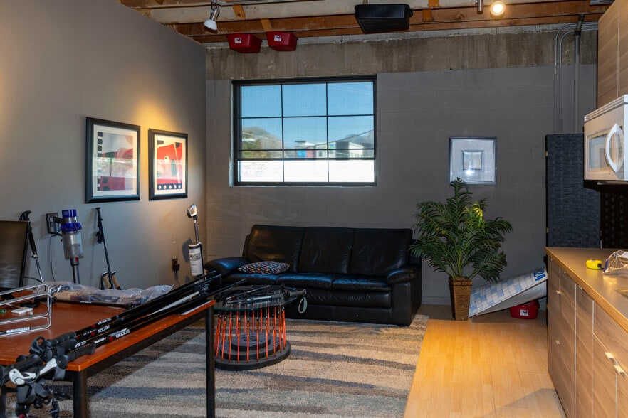 More Photos Of 2424 Wall Ave, Ogden Storefront For Sale