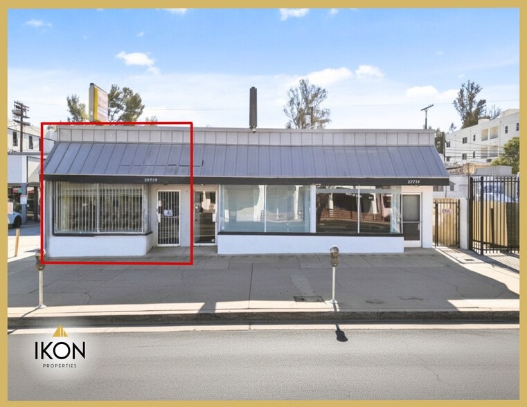 Primary Photo Of 22750-22754 Ventura Blvd, Woodland Hills Storefront For Lease