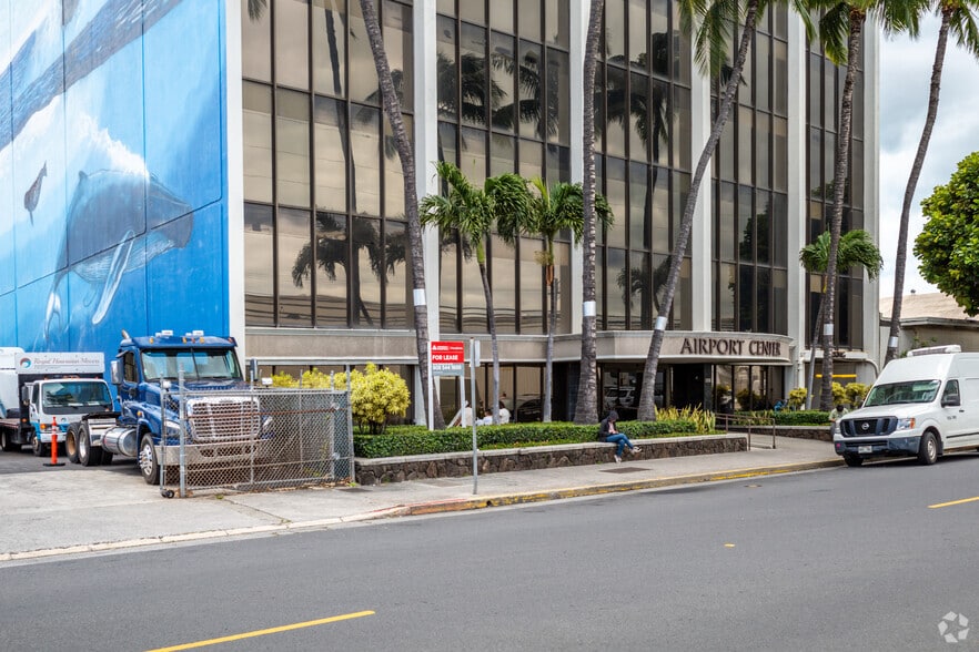More Photos Of 3049 Ualena St, Honolulu Office For Lease