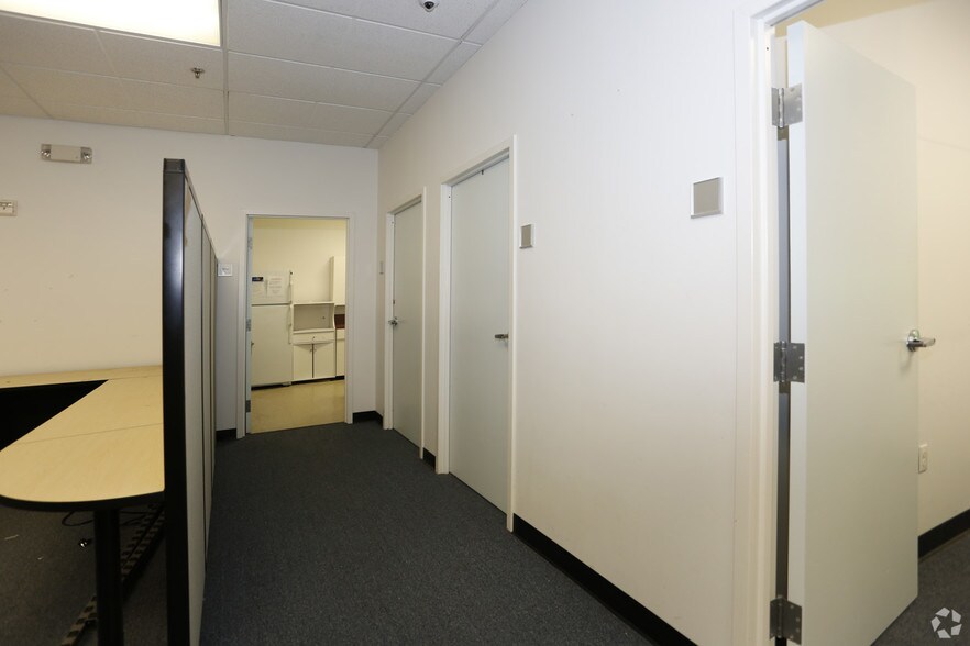 More Photos Of 3759 Us Highway 1 S, Monmouth Junction Office For Lease