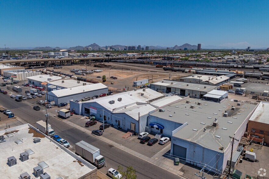 More Photos Of 1011-1021 N 21st Ave, Phoenix Warehouse For Lease