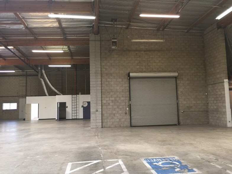 More Photos Of 1709 Standard Ave, Glendale Warehouse For Lease