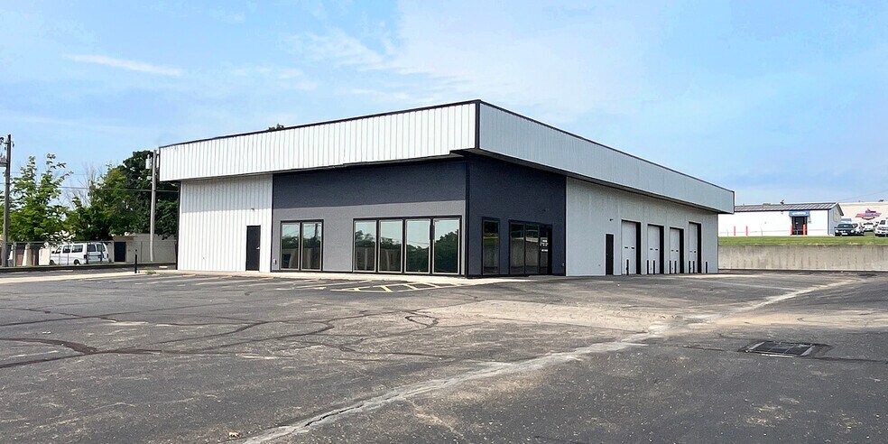 Primary Photo Of 315 SW 32nd Ter, Topeka Industrial For Lease