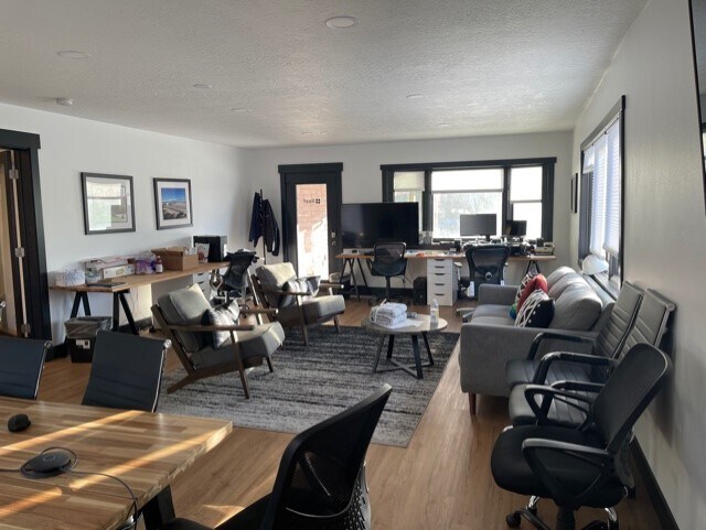 More Photos Of 60 W Canyon Crest Rd, Alpine Office For Sale