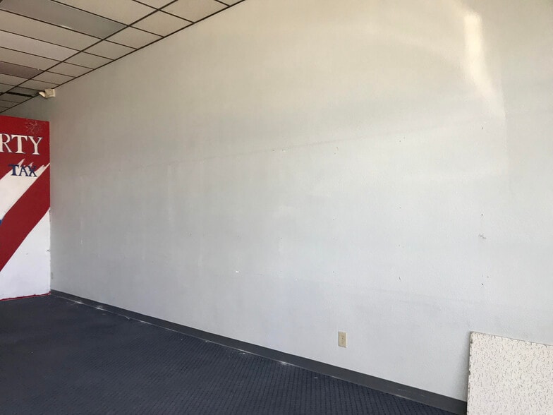 More Photos Of 4211 W Sahara Ave, Las Vegas Storefront Retail Office For Sale