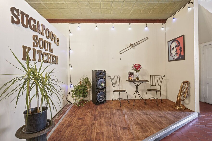 More Photos Of 165 Madison Ave, Albany Storefront Retail Residential For Sale