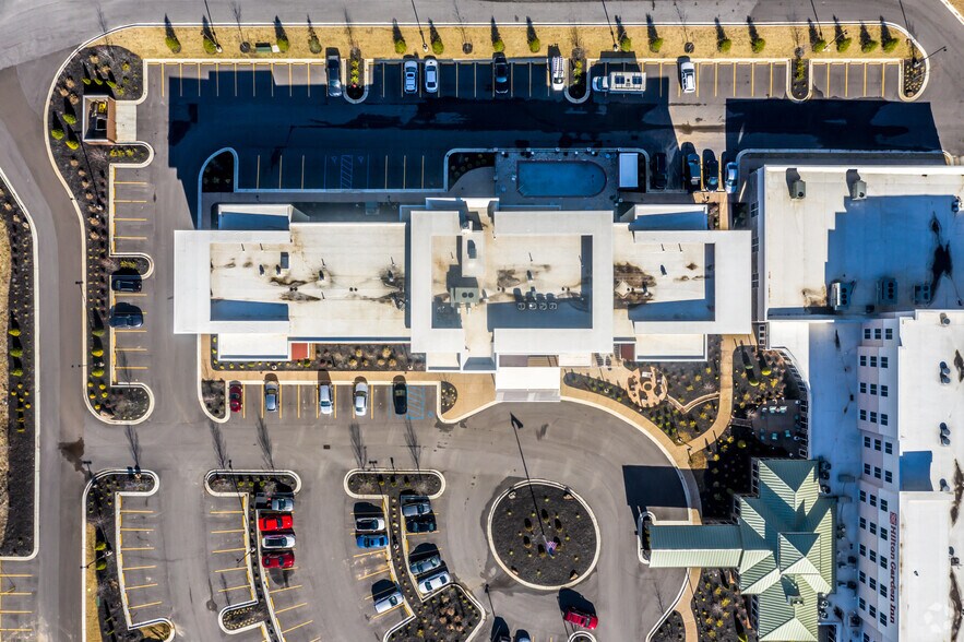 More Photos Of 7840 Craft Goodman Frontage Rd, Olive Branch Hotel For Sale