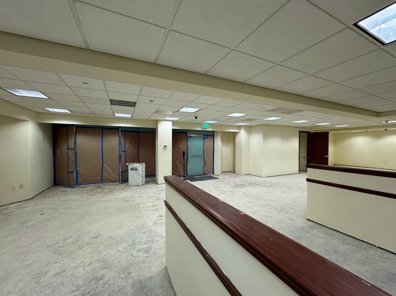 More Photos Of 1200 Brickell Ave, Miami Office For Sale