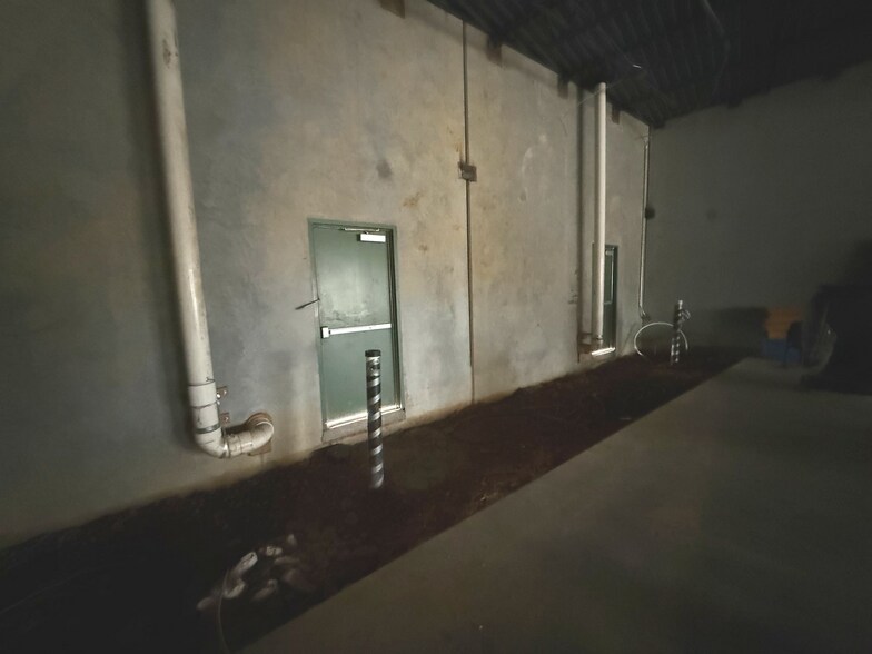 More Photos Of 8011 S Cooper St, Arlington Storefront For Lease