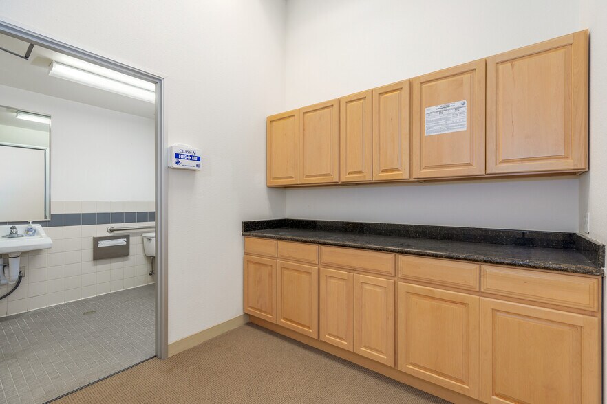 More Photos Of 909-943 Corporate Way, Fremont Research And Development For Sale