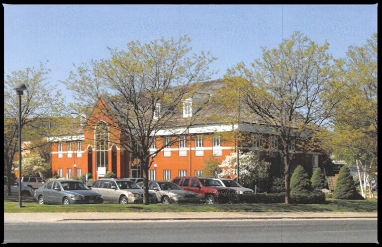 More Photos Of 10 N Main St, Bristol Medical For Lease