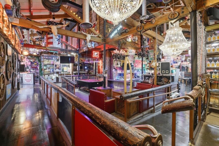 More Photos Of 3330 N Academy Blvd, Colorado Springs Bar For Sale