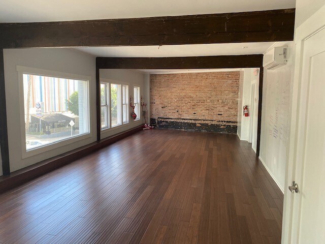 More Photos Of 1645 N La Brea Ave, Los Angeles Storefront Retail Office For Lease