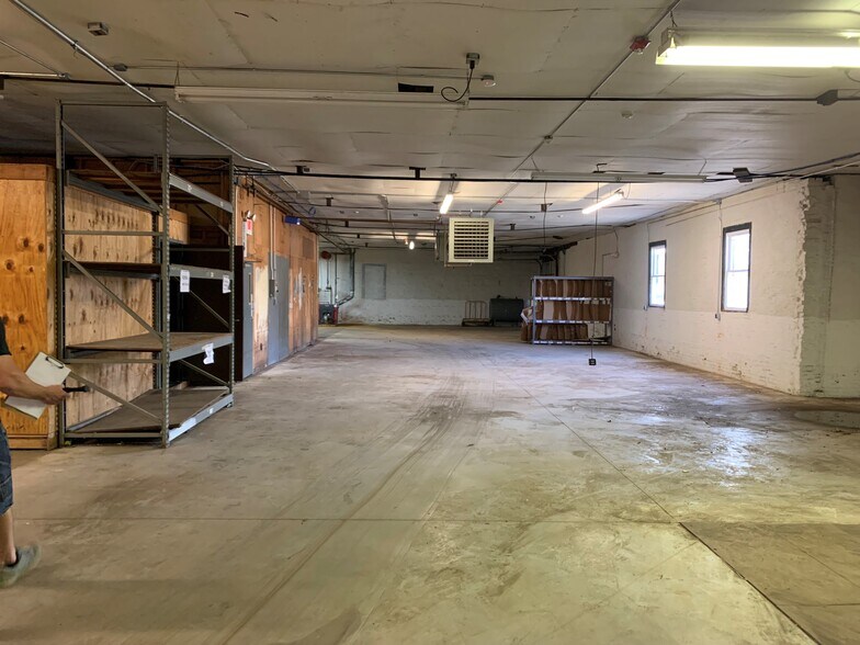 More Photos Of 209 Walnut St, Lansdale Showroom For Sale